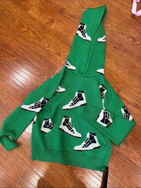 AMIRI Green Hoodie with White & Black Sneaker Motifs boya kids 6 years old